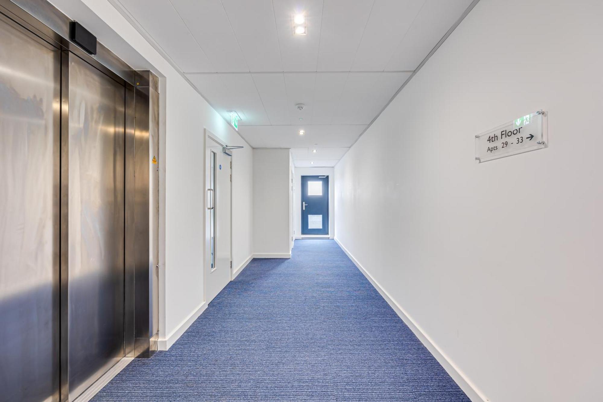 Penthouse Apartment - City Centre - Secure Parking, Balcony, Self-Check-In, Fast Wifi And Smart Tv With Netflix By Yoko Property Milton Keynes Exteriör bild