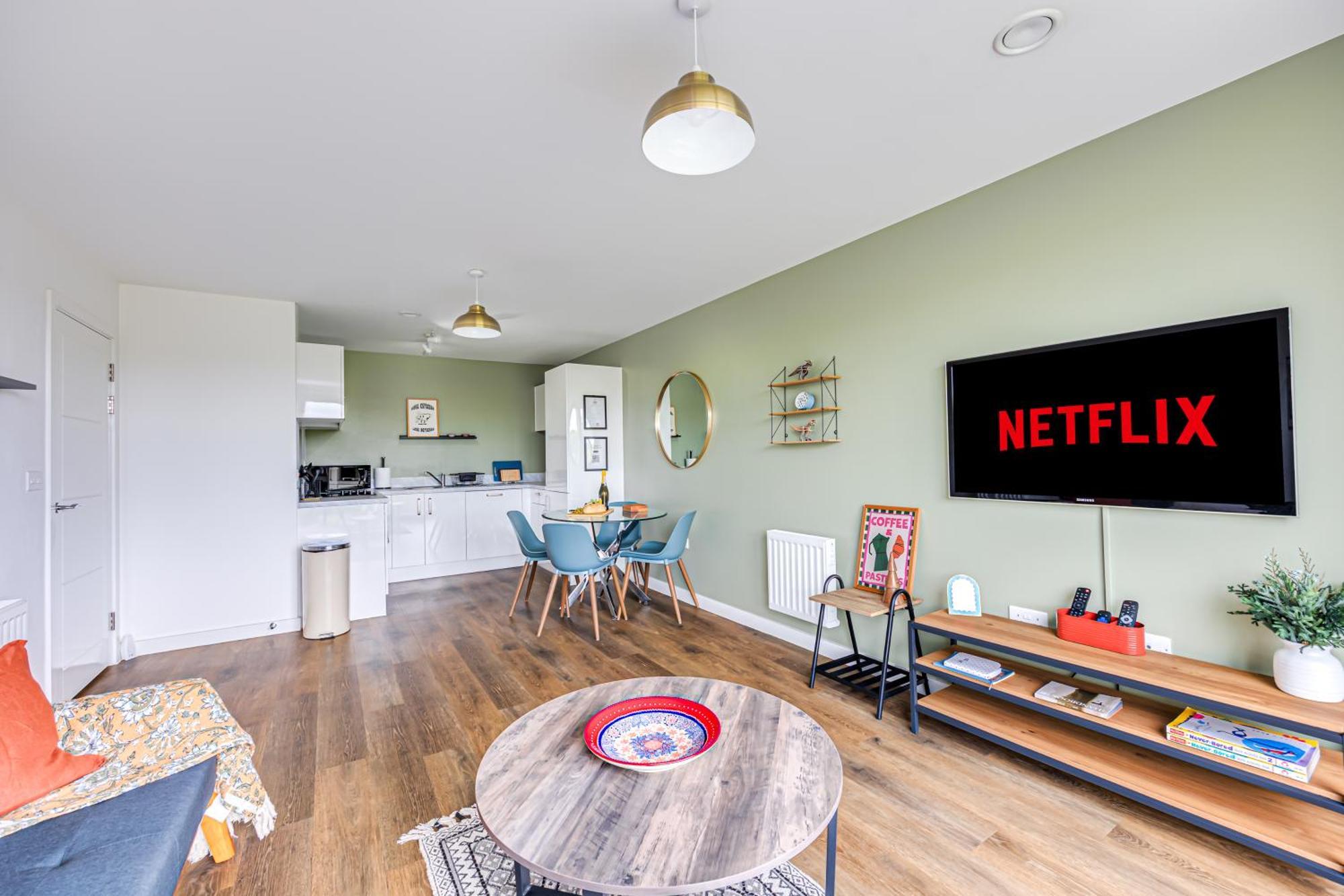 Penthouse Apartment - City Centre - Secure Parking, Balcony, Self-Check-In, Fast Wifi And Smart Tv With Netflix By Yoko Property Milton Keynes Exteriör bild