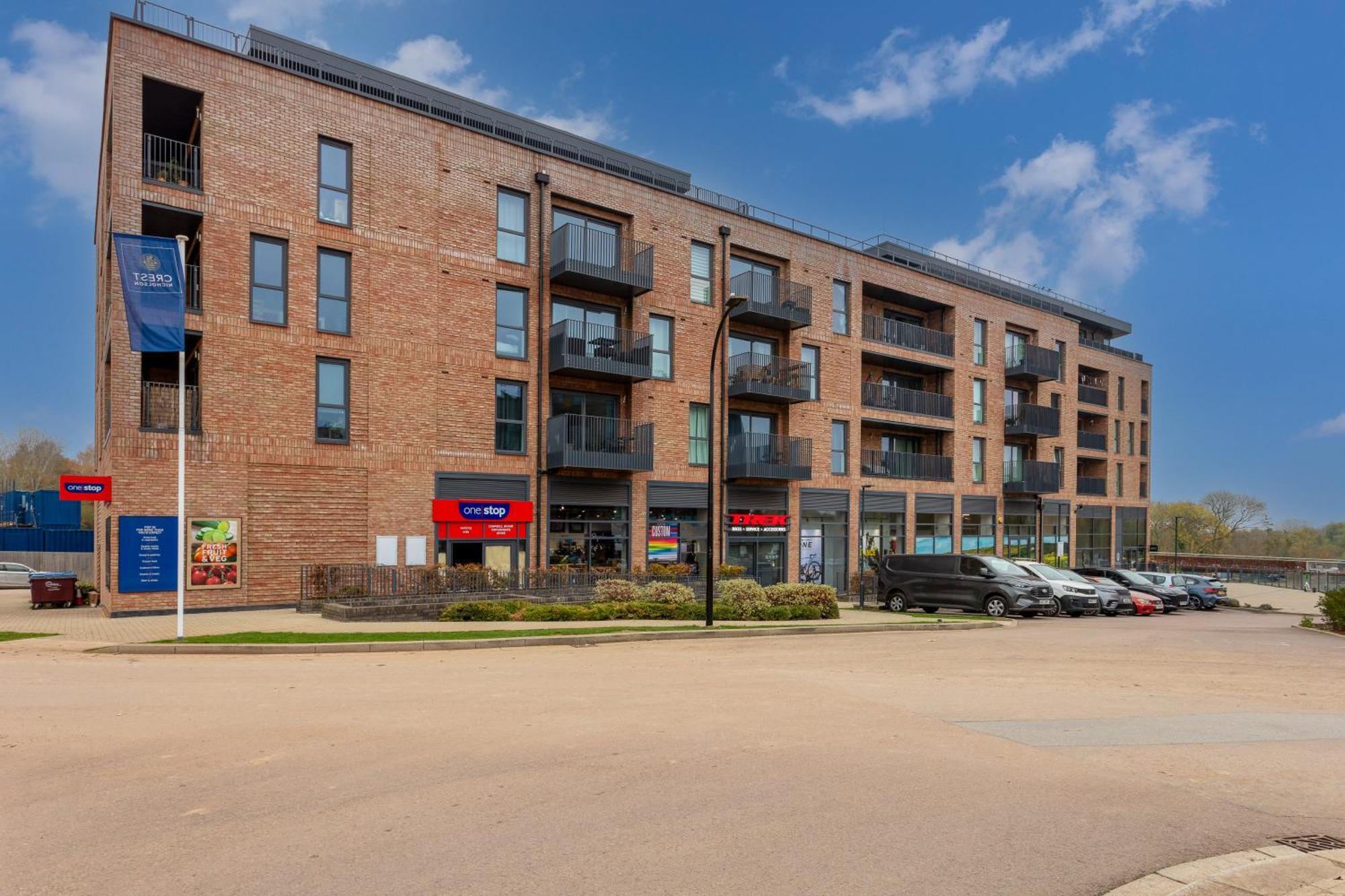Penthouse Apartment - City Centre - Secure Parking, Balcony, Self-Check-In, Fast Wifi And Smart Tv With Netflix By Yoko Property Milton Keynes Exteriör bild