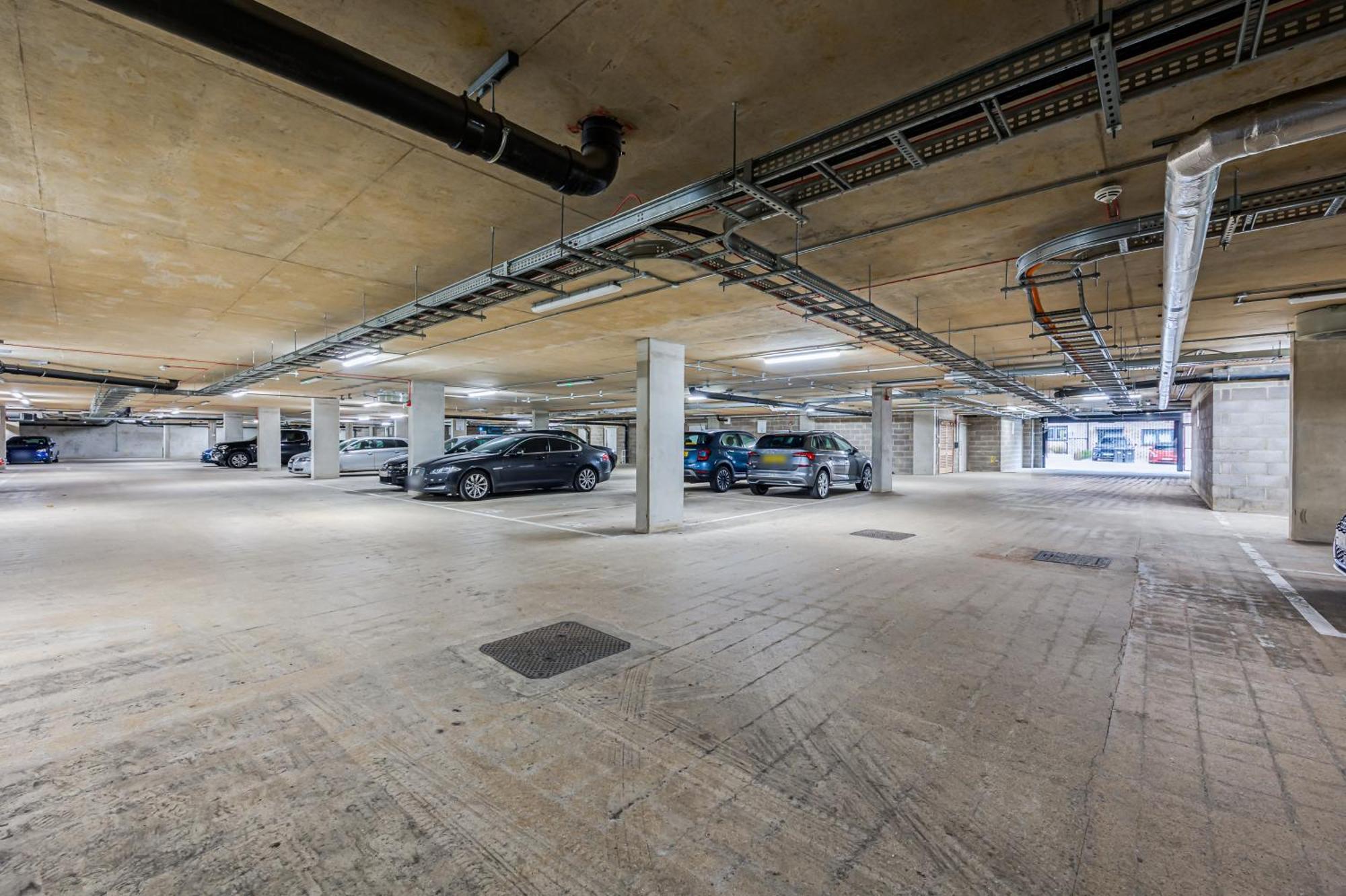 Penthouse Apartment - City Centre - Secure Parking, Balcony, Self-Check-In, Fast Wifi And Smart Tv With Netflix By Yoko Property Milton Keynes Exteriör bild
