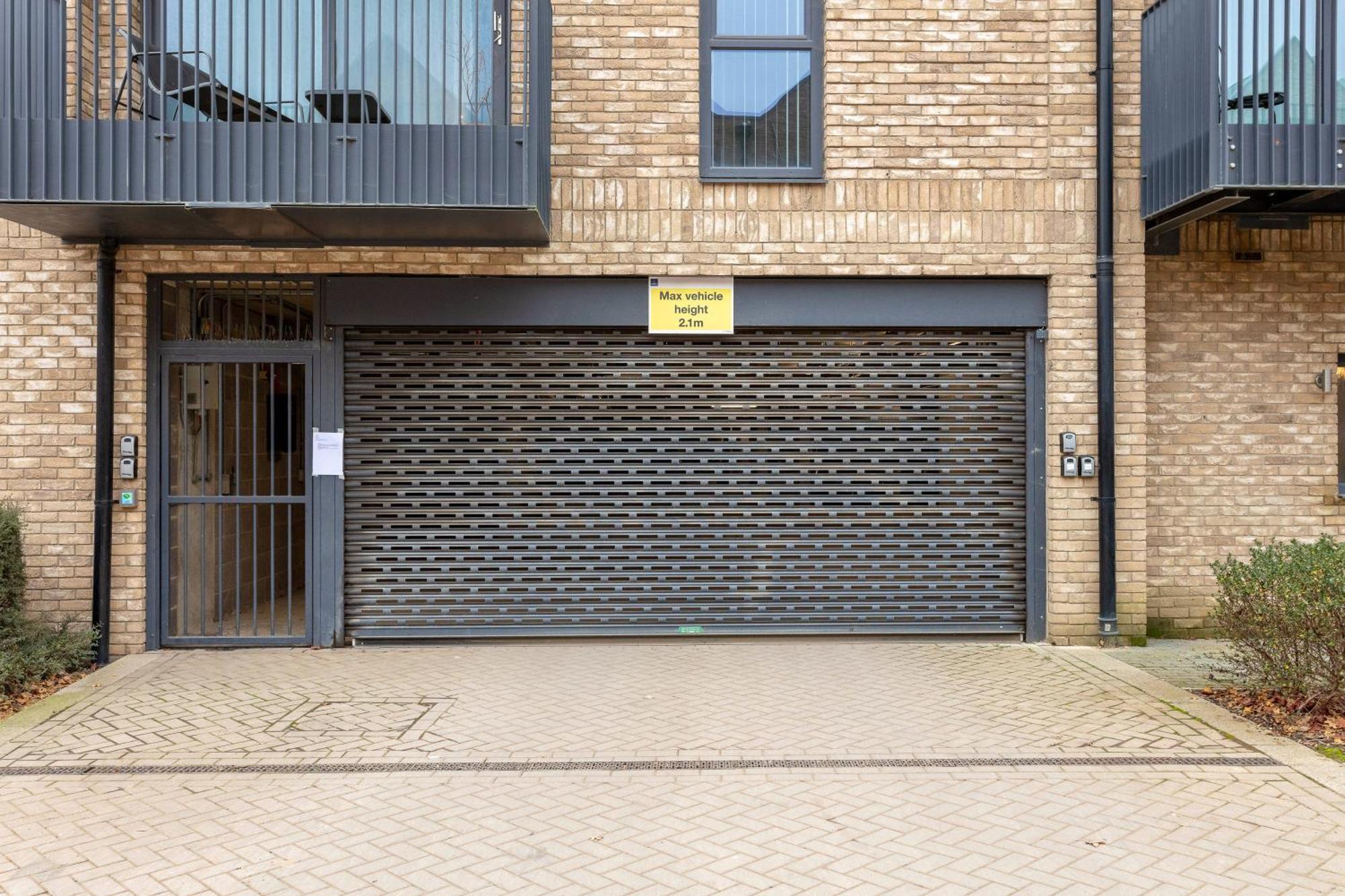 Penthouse Apartment - City Centre - Secure Parking, Balcony, Self-Check-In, Fast Wifi And Smart Tv With Netflix By Yoko Property Milton Keynes Exteriör bild